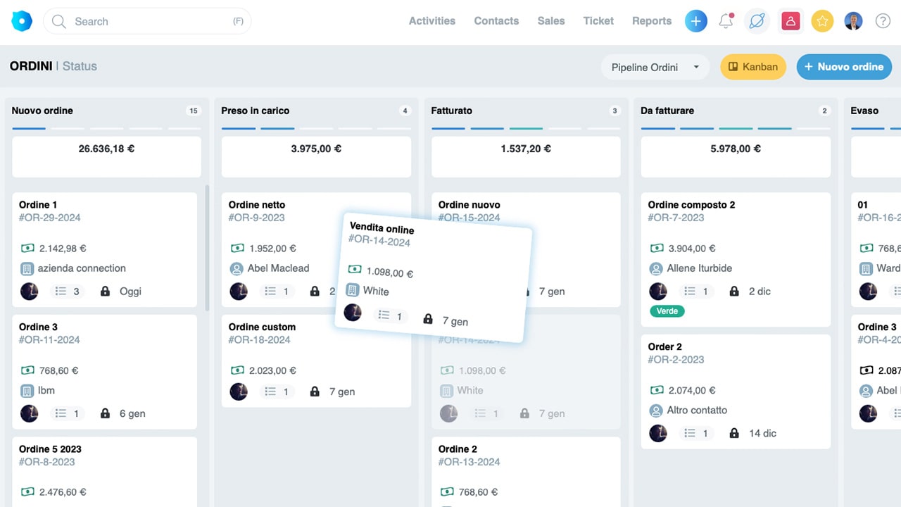 Crea ordini con articoli dal catalogo servizi e prodotti e aggiorna lo stato di avanzamento. Attraverso diverse pipeline avrai tutto sotto controllo e l'aggiornamento con i clienti sarà immediato.